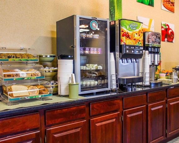 Imagen del bar/restaurante del Hotel Wilkes-Barre Inn and Suites. Foto 2