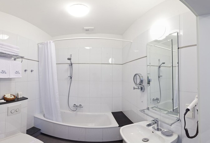 Imagen de la habitación del Hotel Willa Hueta. Foto 10