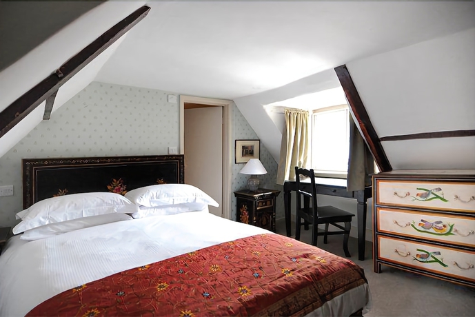 Imagen de la habitación del Hotel William Cecil. Foto 16