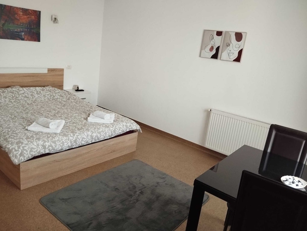 Imagen de la habitación del Hotel William. Foto 4