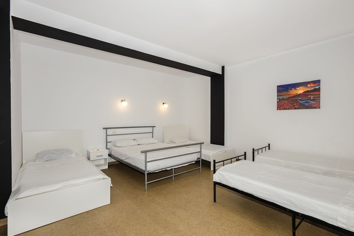 Imagen de la habitación del Hotel William. Foto 9