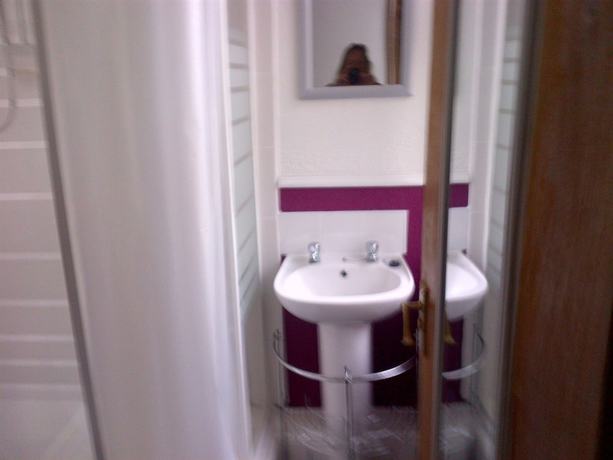 Imagen de la habitación del Hotel Willin House. Foto 19