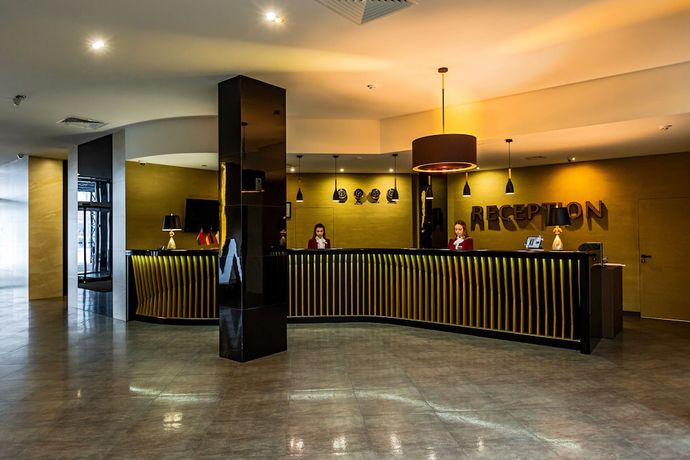 Imagen de los interiores del Hotel Willing. Foto 16