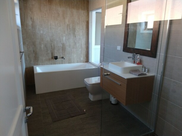 Imagen de la habitación del Hotel Willow Bay Lodge. Foto 15