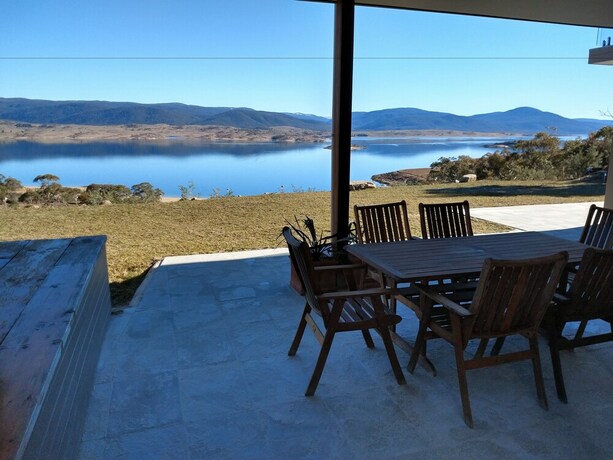 Imagen de la habitación del Hotel Willow Bay Lodge. Foto 26