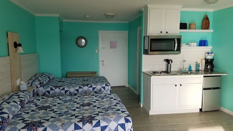Imagen de la habitación del Hotel Willow Beach Resort. Foto 9