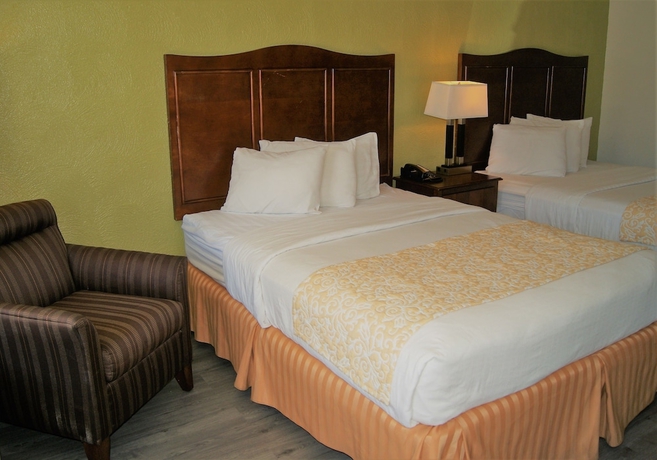 Imagen de la habitación del Hotel Willow Tree Inn, Branson. Foto 10