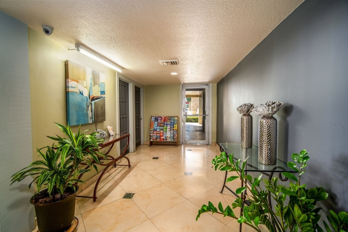 Imagen de los interiores del Hotel Willow Tree Inn, Compton. Foto 17