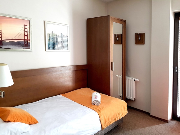 Imagen de la habitación del Hotel Willowa. Foto 6