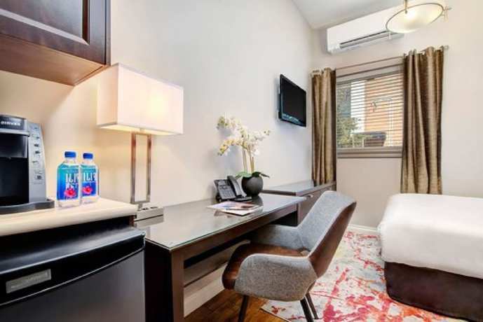 Imagen de la habitación del Hotel Willowdale Toronto North York. Foto 4