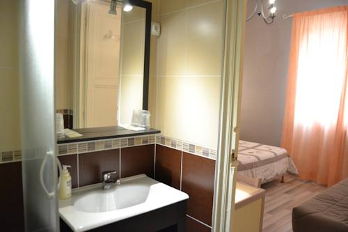 Imagen de la habitación del Hotel Will's. Foto 7