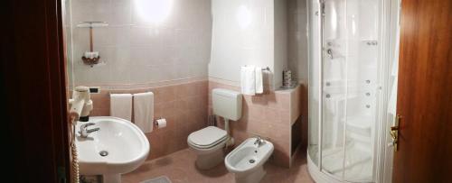 Imagen general del Hotel Willy. Foto 1