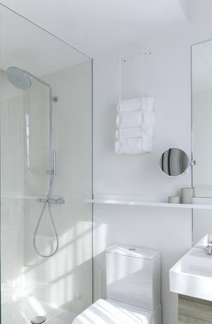 Imagen de la habitación del Hotel Wilmina. Foto 8