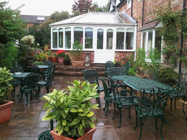 Imagen de los exteriores del Hotel Wilton Court Restaurant With Rooms. Foto 16