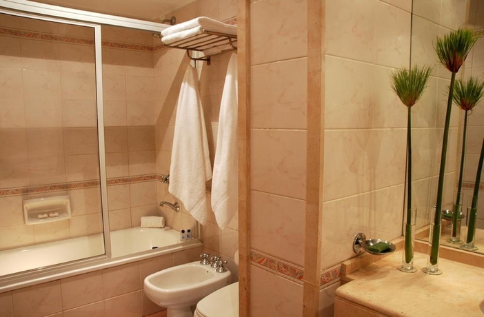 Imagen de la habitación del Hotel Wilton. Foto 9