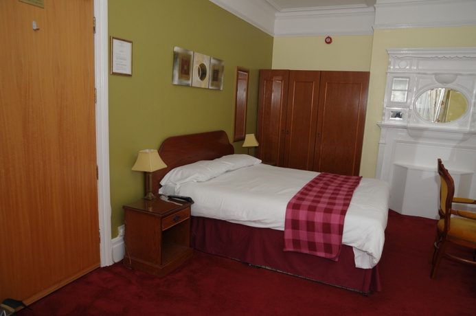 Imagen de la habitación del Hotel Wimblehurst. Foto 6