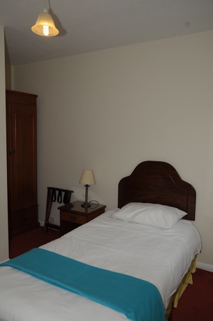 Imagen de la habitación del Hotel Wimblehurst. Foto 9