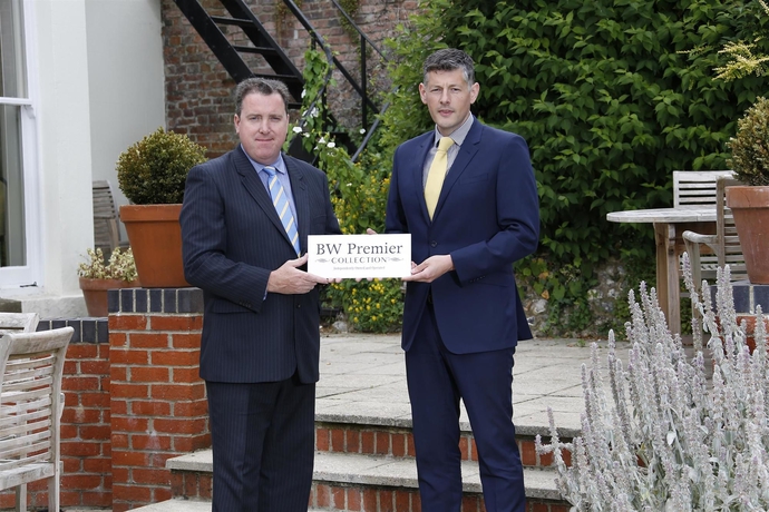 Imagen de los exteriores del Hotel Winchester Royal. Foto 11