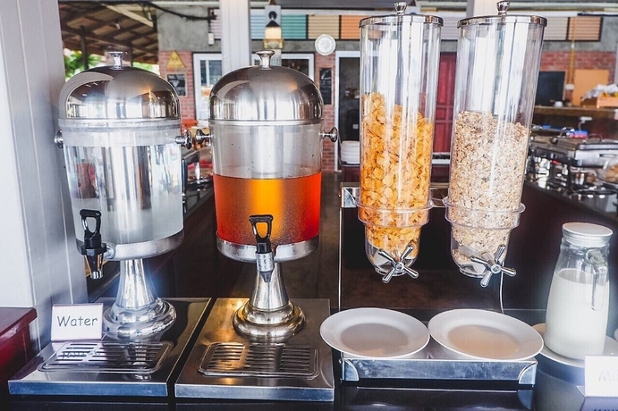 Imagen del bar/restaurante del Hotel Wind Beach Resort. Foto 8