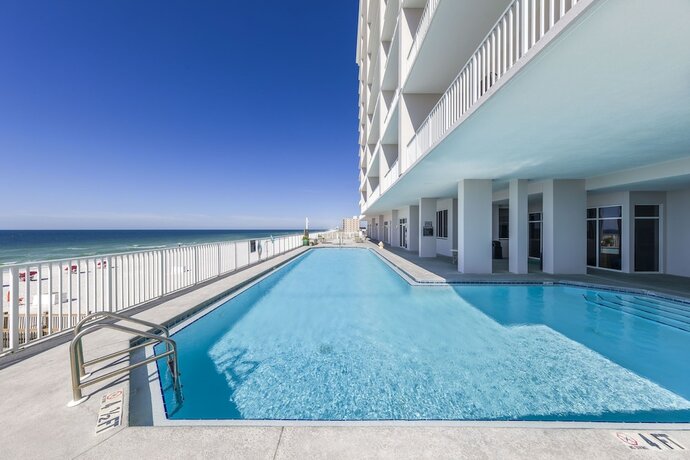 Imagen general del Hotel Windemere Beachfront Condo 1503. Foto 8