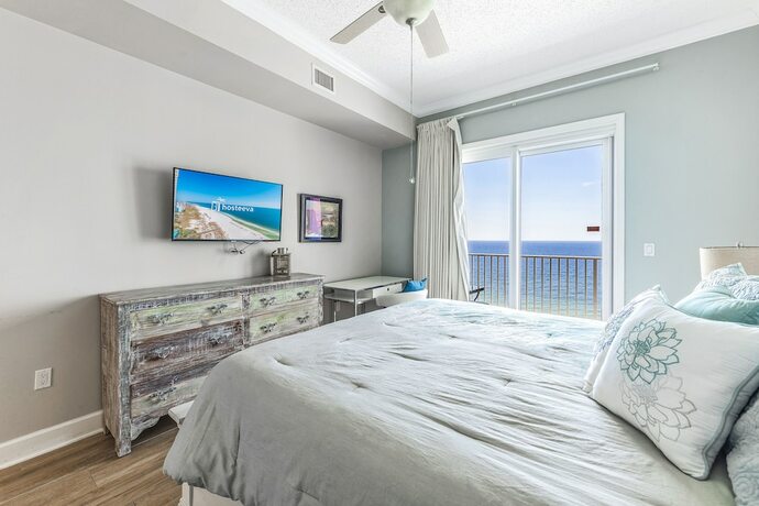 Imagen general del Hotel Windemere Beachfront Condo 1503. Foto 10