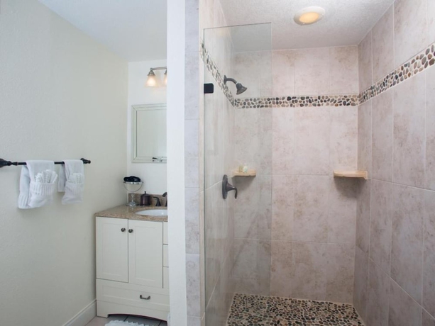 Imagen de la habitación del Hotel Windemere Inn By The Sea. Foto 3