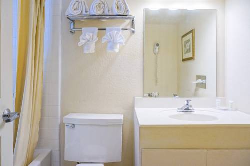 Imagen de la habitación del Hotel Windemere and Conference Center. Foto 4