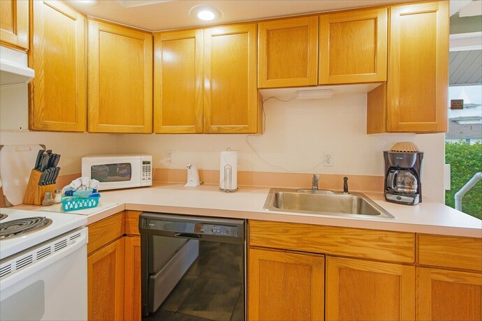 Imagen de la habitación del Hotel Windjammer Condos. Foto 12