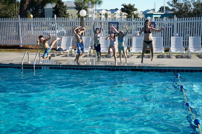 Imagen de la piscina del Hotel Windjammer Villas I. Foto 16