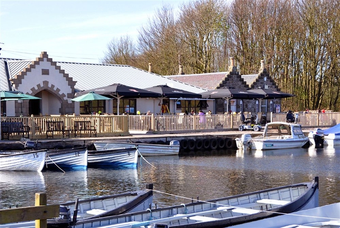 Imagen de los exteriores del Hotel Windlestrae. Foto 4