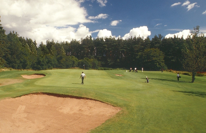 Imagen de los exteriores del Hotel Windlestrae. Foto 6