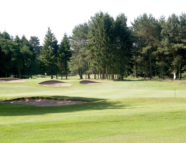 Imagen de los exteriores del Hotel Windlestrae. Foto 7