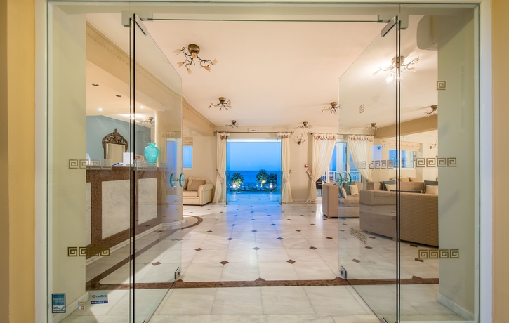Imagen de los interiores del Hotel Windmill Bay. Foto 16
