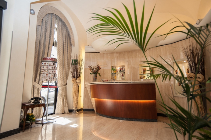 Imagen del bar/restaurante del Hotel Windrose. Foto 2