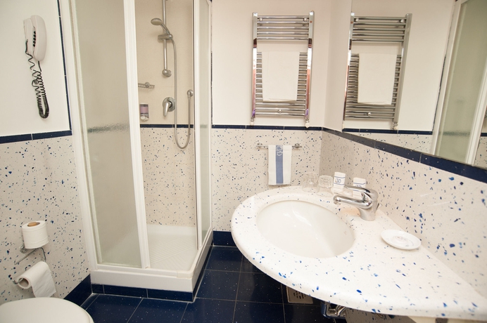 Imagen de la habitación del Hotel Windrose. Foto 7