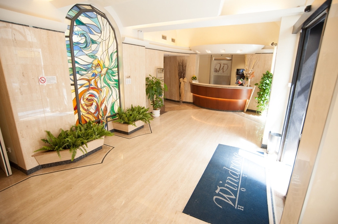 Imagen de los interiores del Hotel Windrose. Foto 15