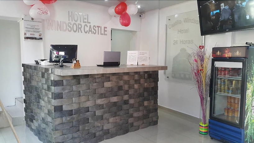 Imagen de los interiores del Hotel Windsor Castle. Foto 13