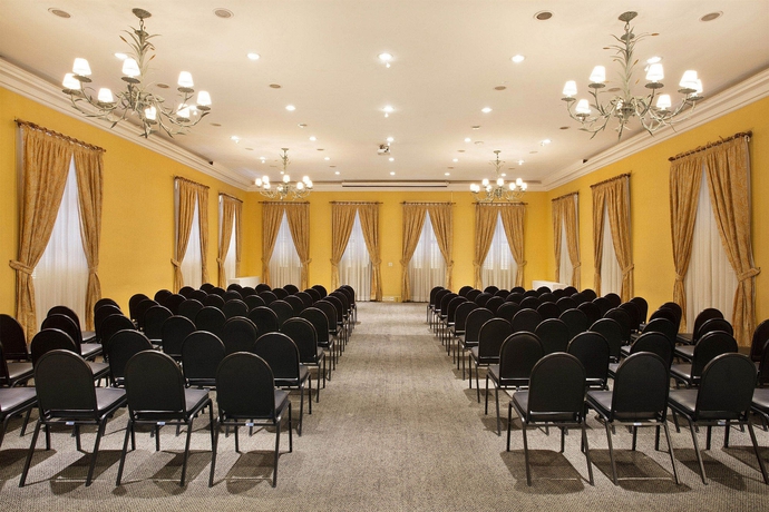 Imagen de los interiores del Hotel Windsor Florida. Foto 14