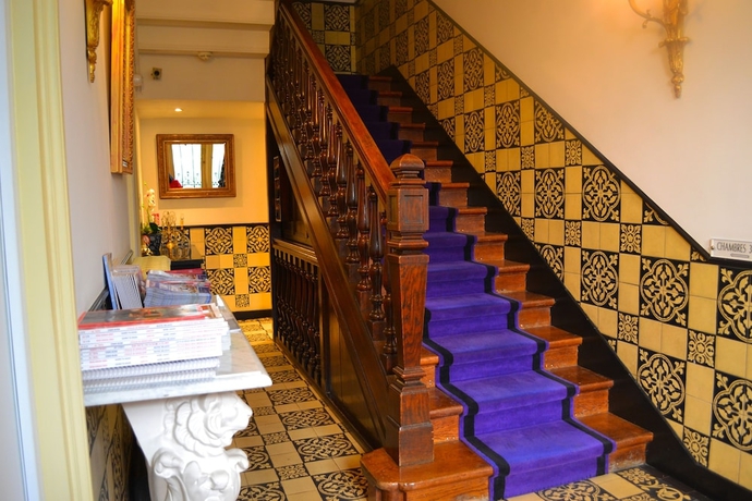 Imagen de los interiores del Hotel Windsor Home. Foto 17