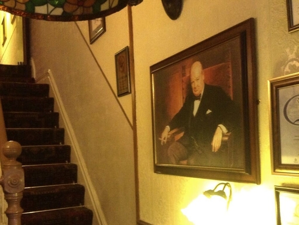 Imagen de los interiores del Hotel Windsor House - Guest House. Foto 19