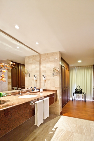 Imagen de la habitación del Hotel Windsor House Inn By GEH Suites. Foto 3