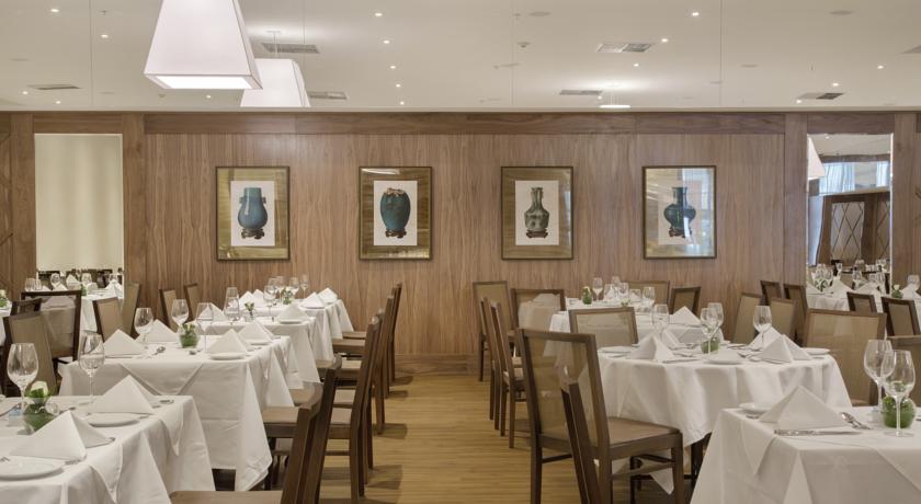 Imagen del bar/restaurante del Hotel Windsor Marapendi. Foto 2