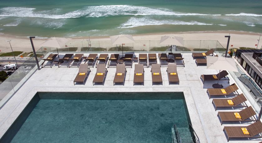 Imagen de la piscina del Hotel Windsor Marapendi. Foto 11