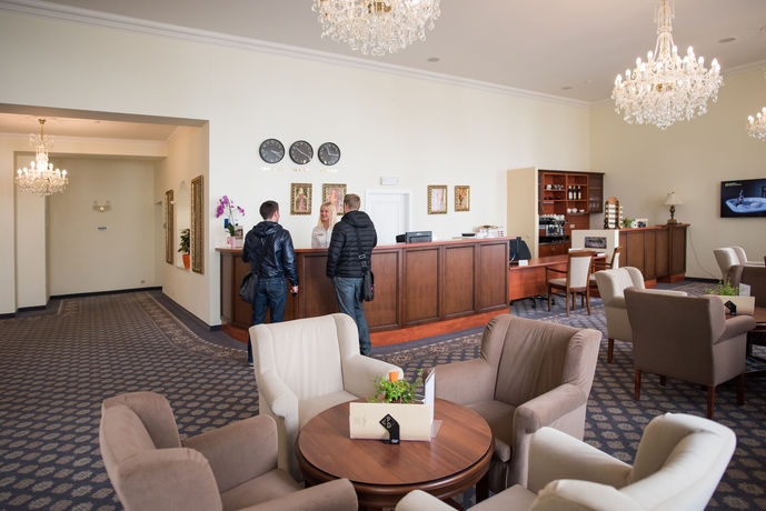Imagen del bar/restaurante del Hotel Windsor Medical Complex and Spa. Foto 3