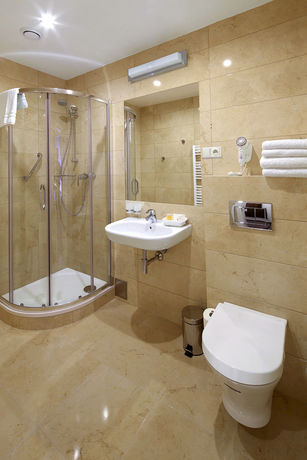 Imagen de los interiores del Hotel Windsor Medical Complex and Spa. Foto 7