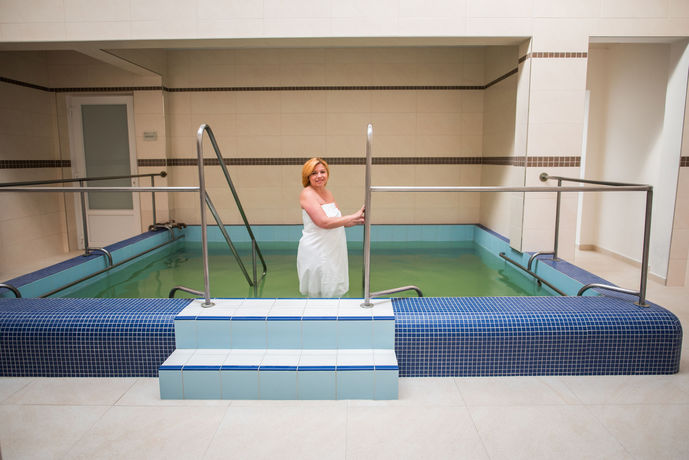 Imagen de la piscina del Hotel Windsor Medical Complex and Spa. Foto 15