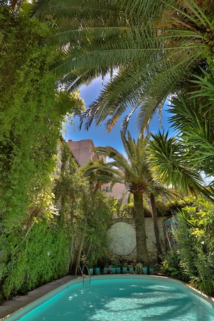 Imagen de la piscina del Hotel Windsor, Niza. Foto 16