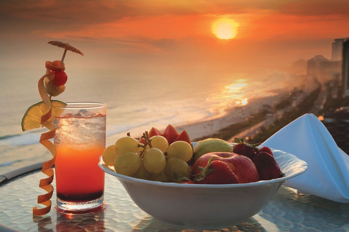 Imagen de los exteriores del Hotel Windsor Oceanico. Foto 12