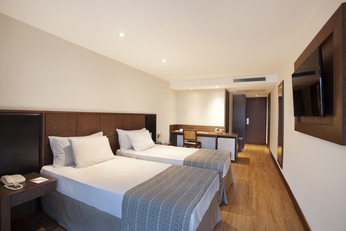 Imagen de los exteriores del Hotel Windsor Palace Copacabana. Foto 15