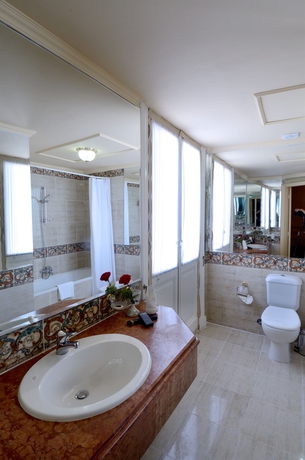 Imagen de la habitación del Hotel Windsor Palace Luxury Heritage Since 1906 By Paradise Inn Group. Foto 5